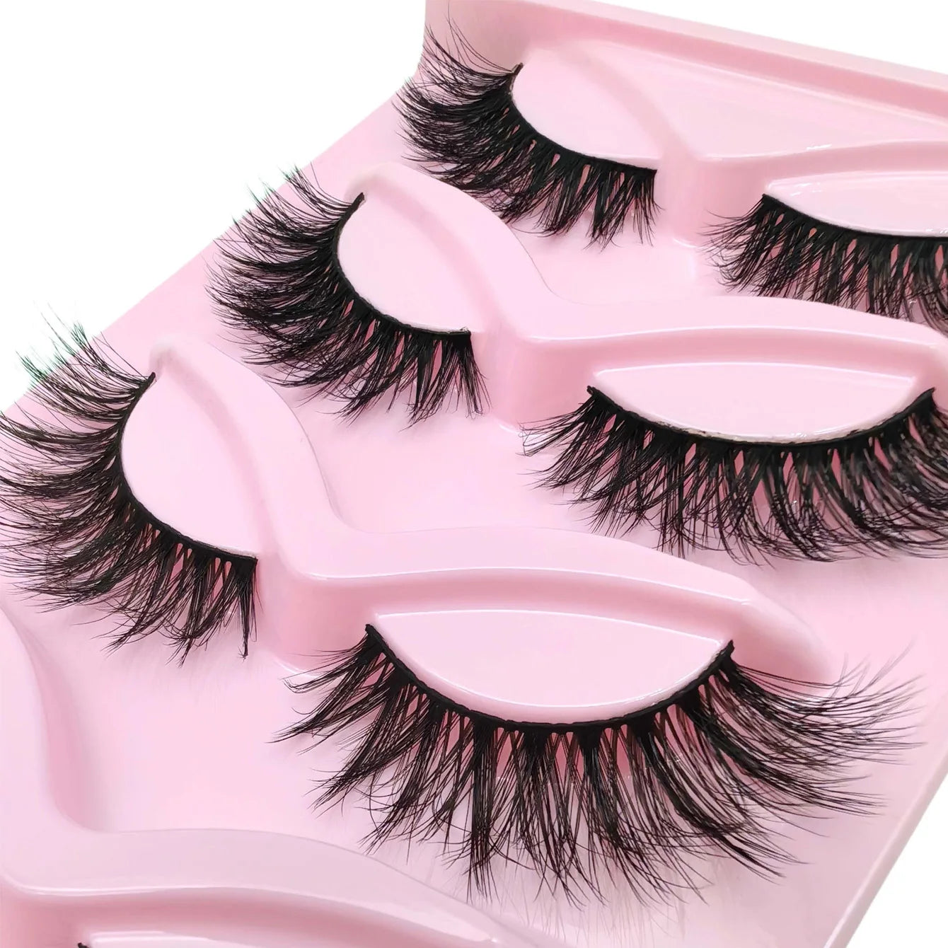 5 Paires de Faux Cils Effet “Cat Eye” – Volume Naturel & Regard Intense